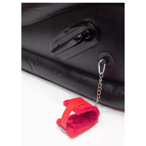 Coussin magique Desirel - mobilier sexuel BDSM gonflable - avec menottes (rouge)