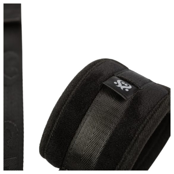 Sei Mio - menottes et collier avec attache dos - simili cuir noir