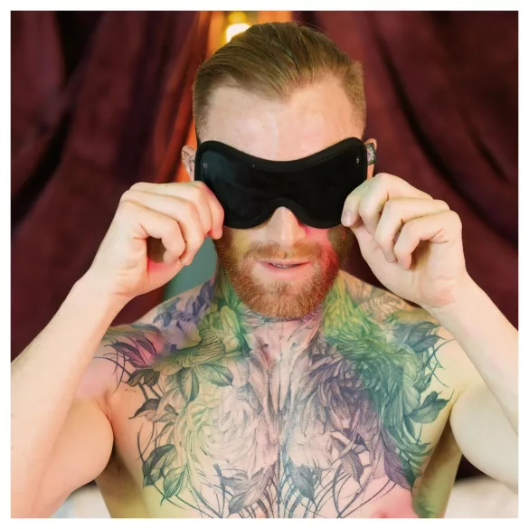 Sei Mio - coffret BDSM avancé - accessoires noirs