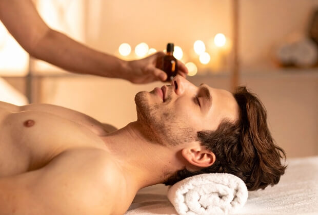 Massage Lingam : Bienfaits, Techniques et Comment Commencer